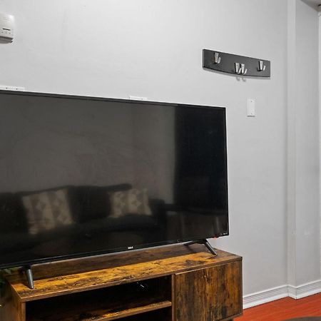 Liberty Village Townhouse Торонто Екстериор снимка