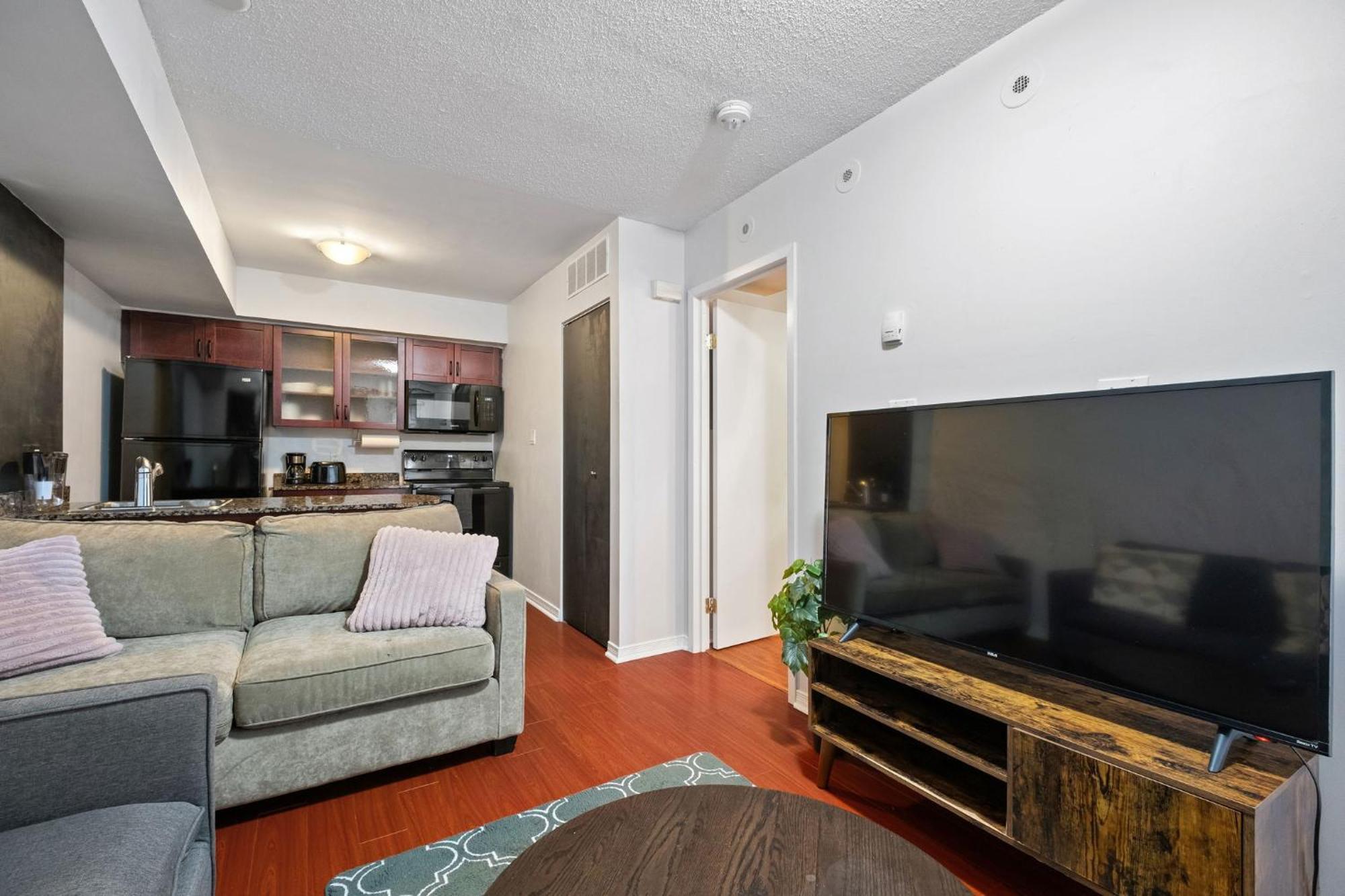 Liberty Village Townhouse Торонто Екстериор снимка